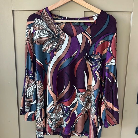 Chico’s Travelers Sz L Baroque Autumnal Floral Print V Neck Bell Sleeve Blouse - Picture 2 of 9